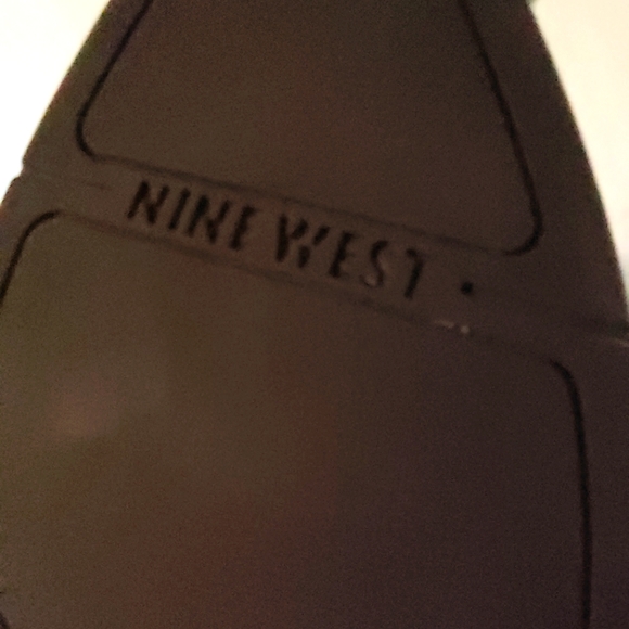 NINE WEST "CASCADES" SUEDE BACK LACE UP TALL BOOTS - Picture 9 of 14